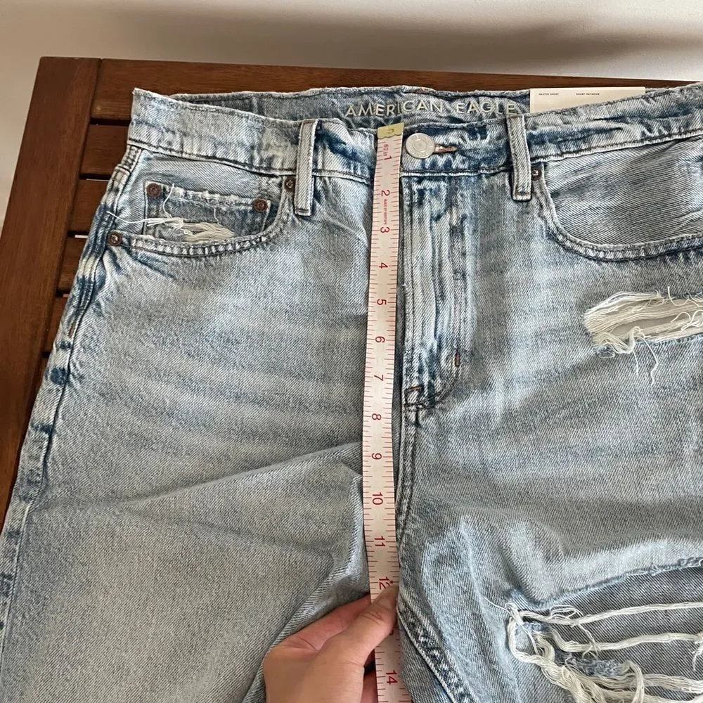 NWT American Eagle Denim Baggy Short size 6 MSRP$60